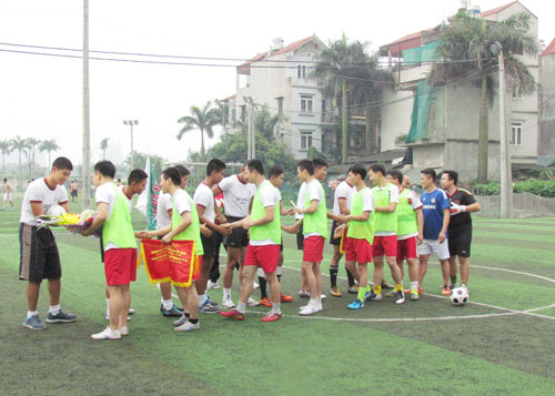 Giao lưu bóng đá giữa Đoàn Thanh niên Êv88 chào đón năm mới 2026 với đoàn cán bộ, giáo viên Link Đăng Ký, Đăng Nhập EV88.com Cảnh sát Hoàng gia Thái Lan